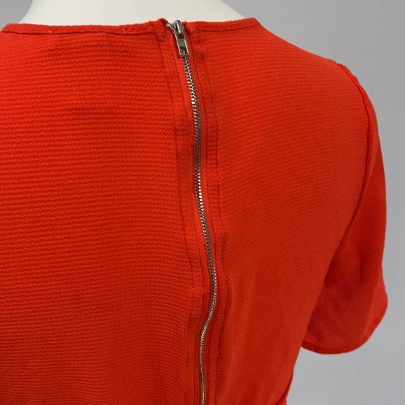 Orange v-neck crop top zipper back with tie around bow - Picture 5 of 9